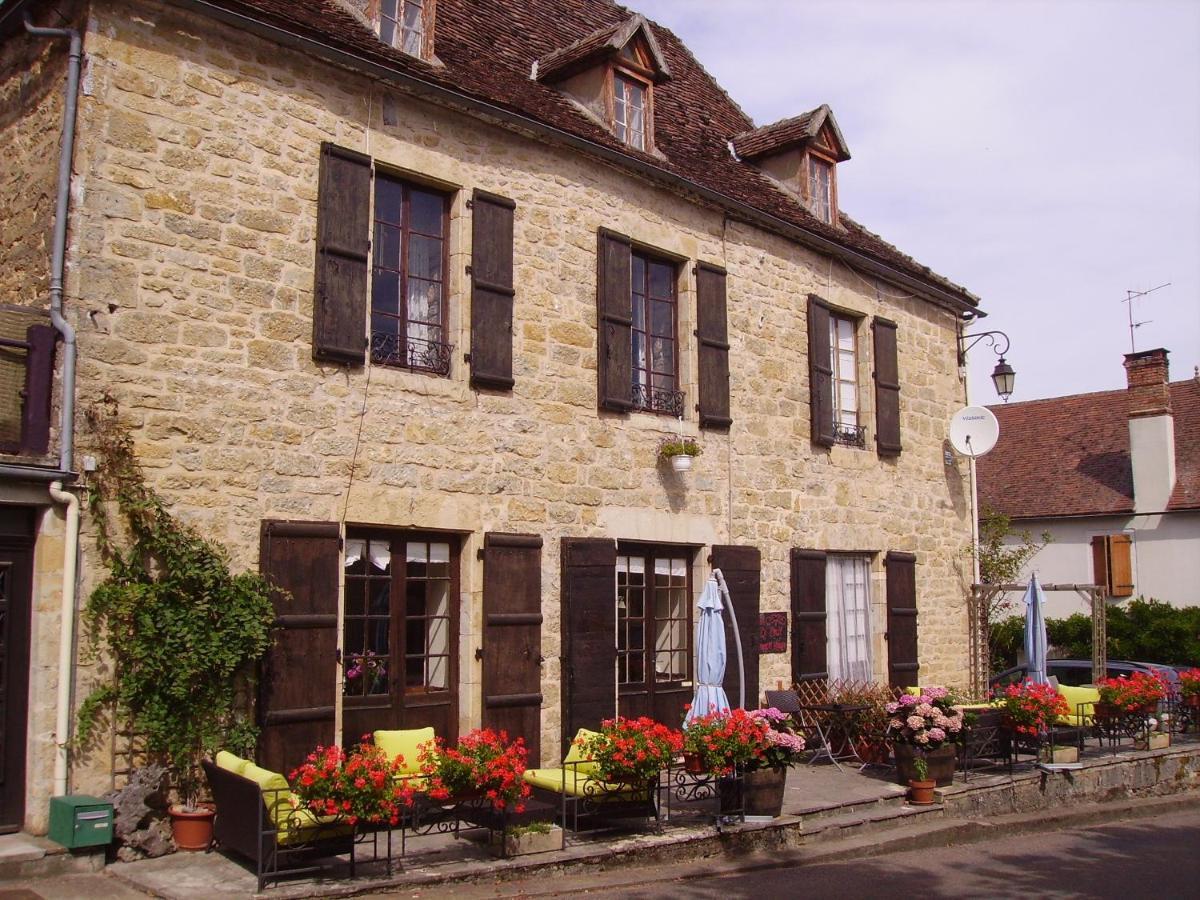 Le Petit Dragon Rouge Hotel Miers ภายนอก รูปภาพ